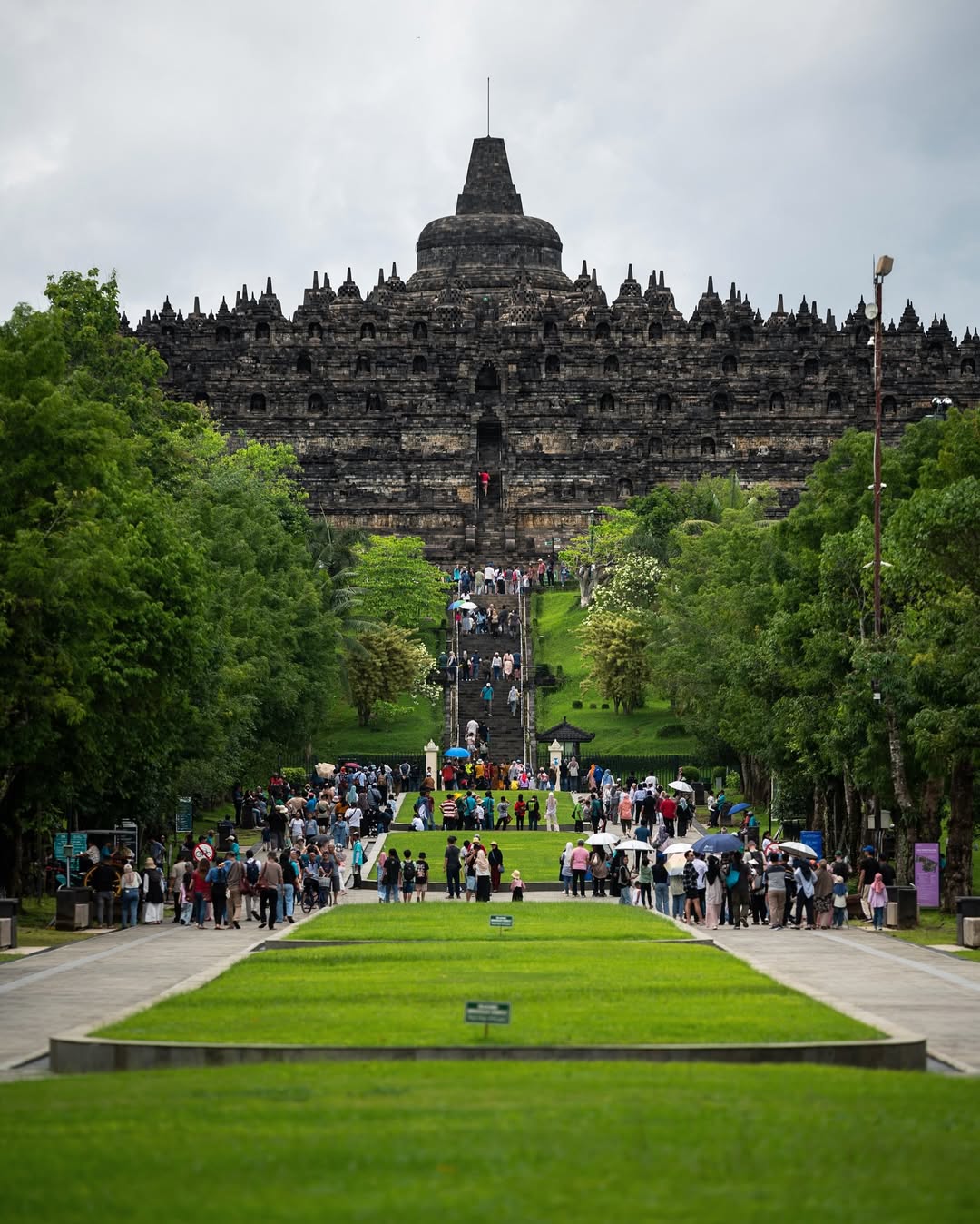 Picture of Borobudur Temple.